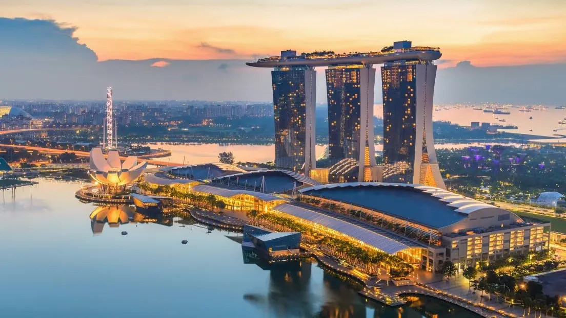 Marina Bay, Singapore, at sunset: the kind of global marina that inspired Nagpur Marina's design
